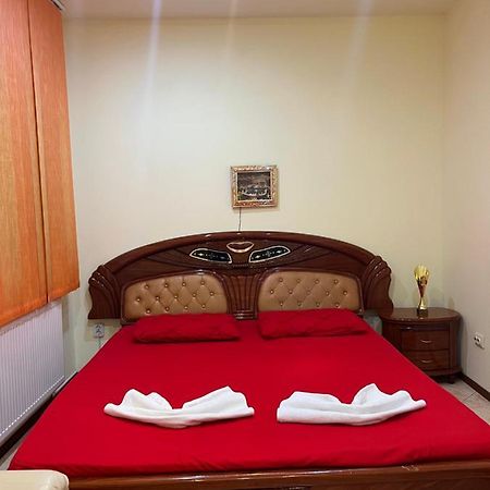 مبيت وإفطار بوخارست Aurora Boutique-Studio Premium المظهر الخارجي الصورة